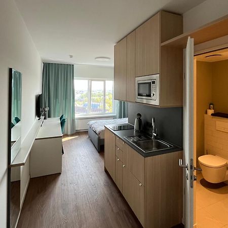 Studio Apartment Uber Den Wolken Berlin Exteriör bild